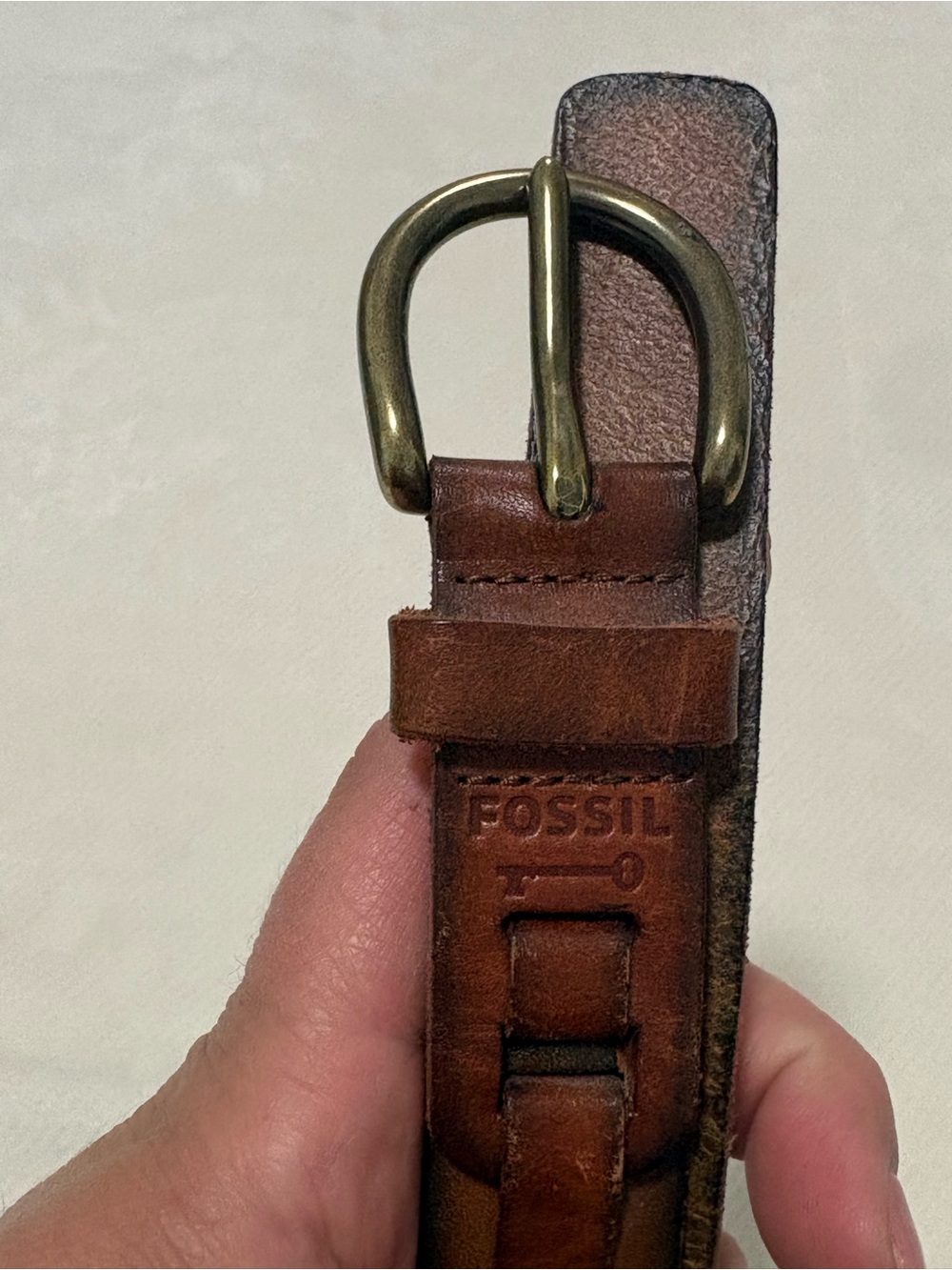 Fossil women’s Brown Leather Belt with Brass-Tone Buckle